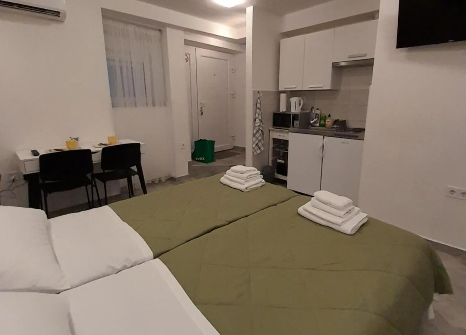 Studio Apartment Ana Zadar 0*,
